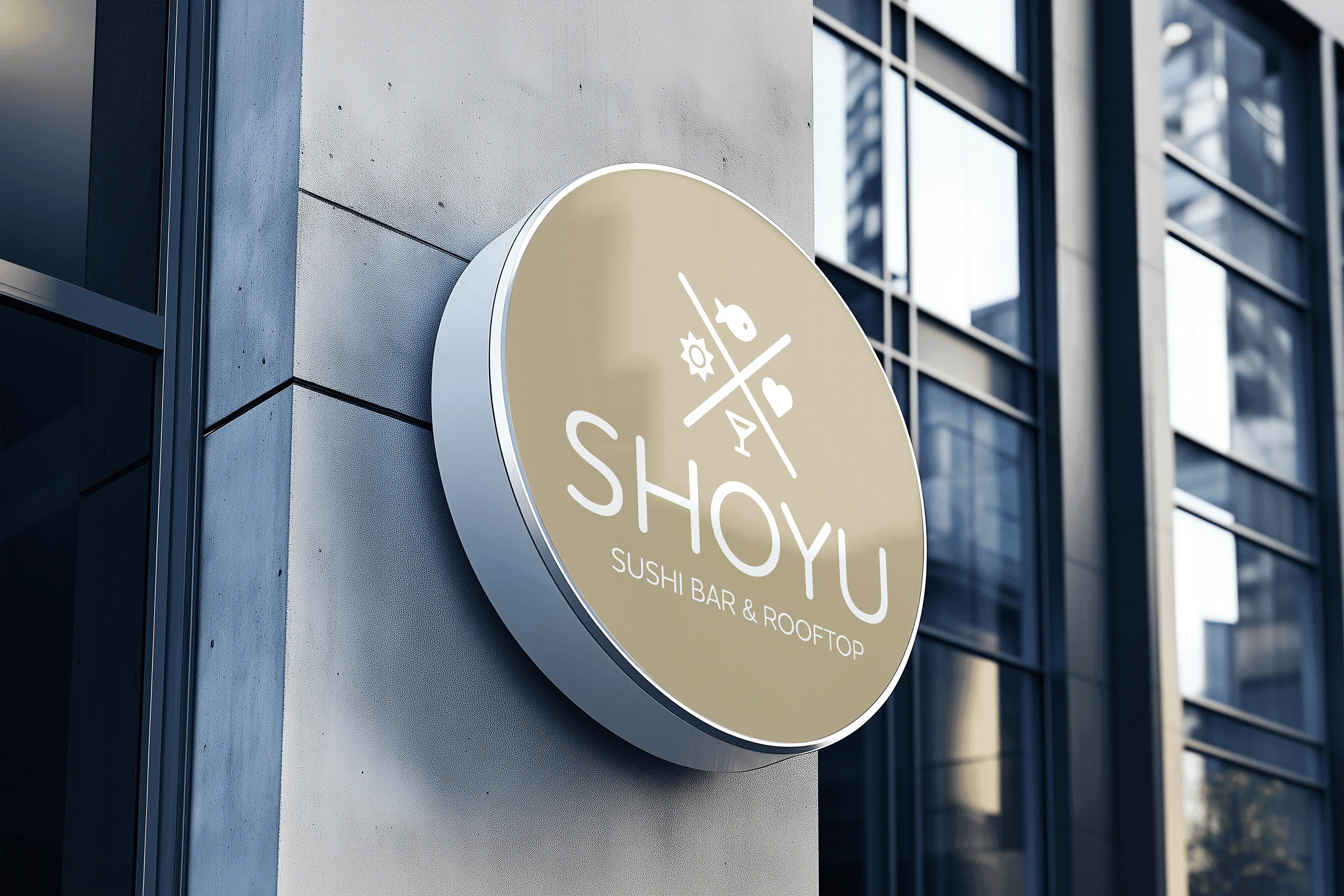 L’enseigne circulaire Shoyu sur la façade d’un immeuble